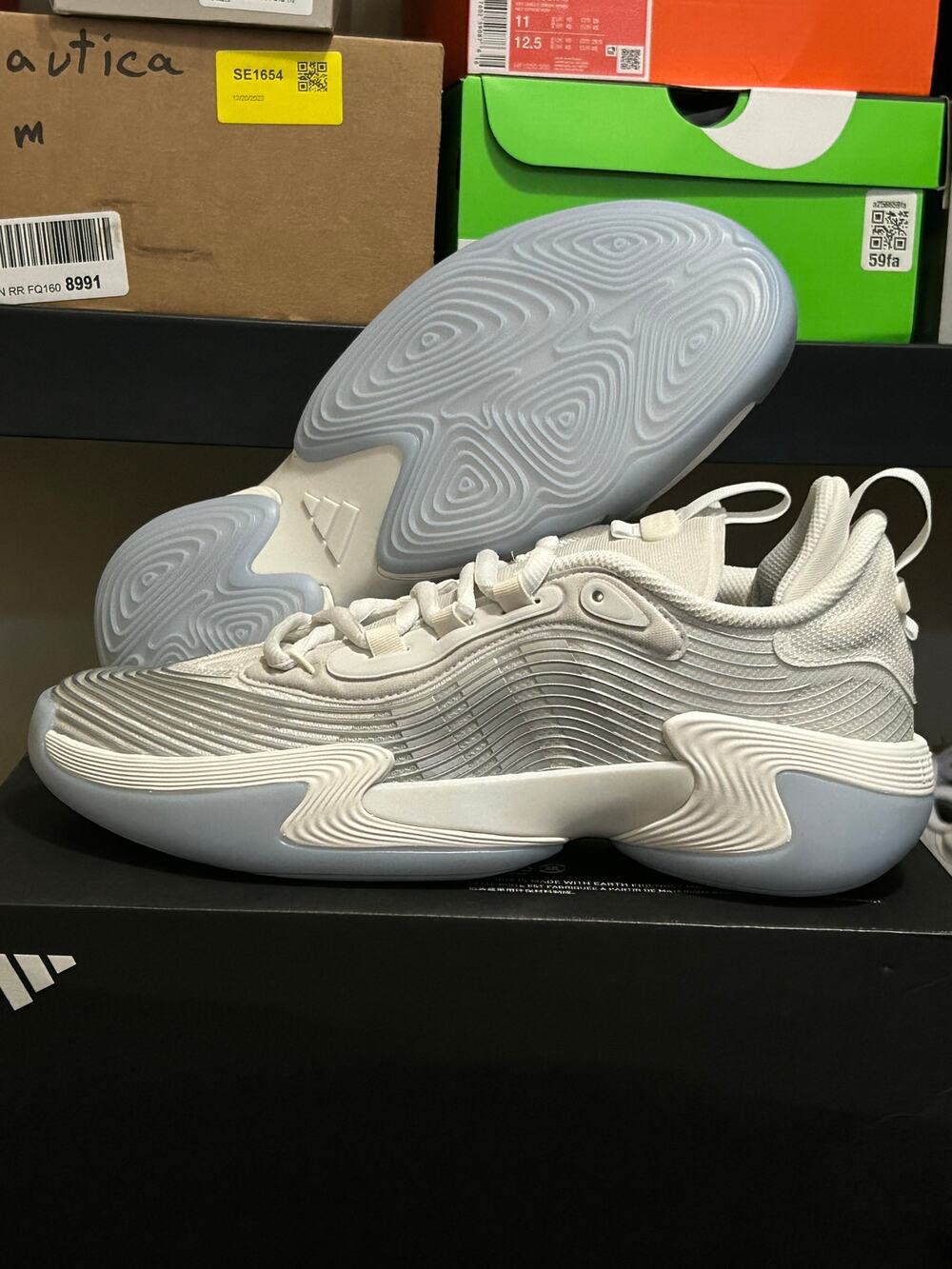 adidas Exhibit Select 2.0 Pro / $130 Retail!! / Size 9.5W (8.5M) / Brand New